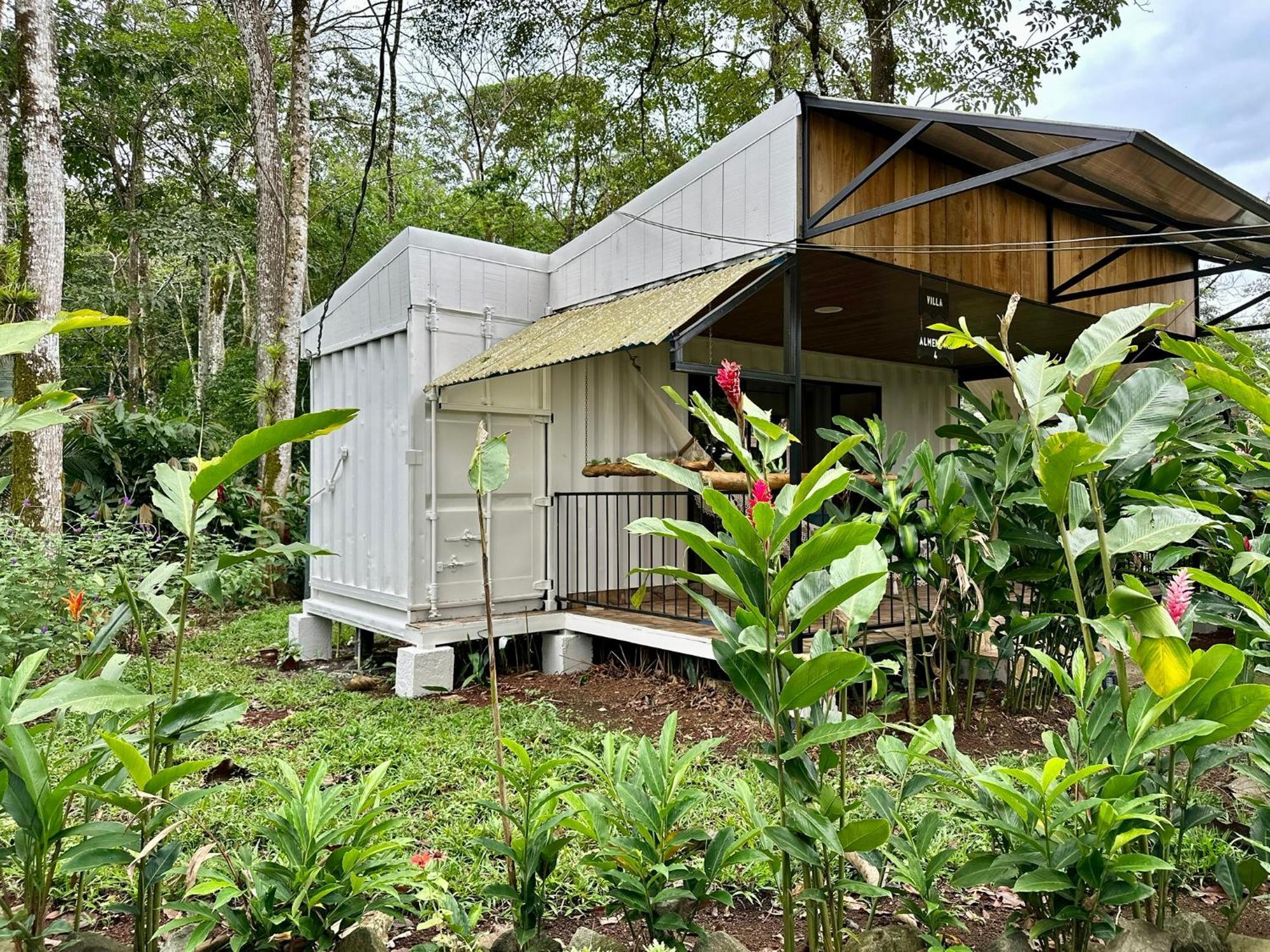 Almendros Eco-Villas La Fortuna Exterior photo