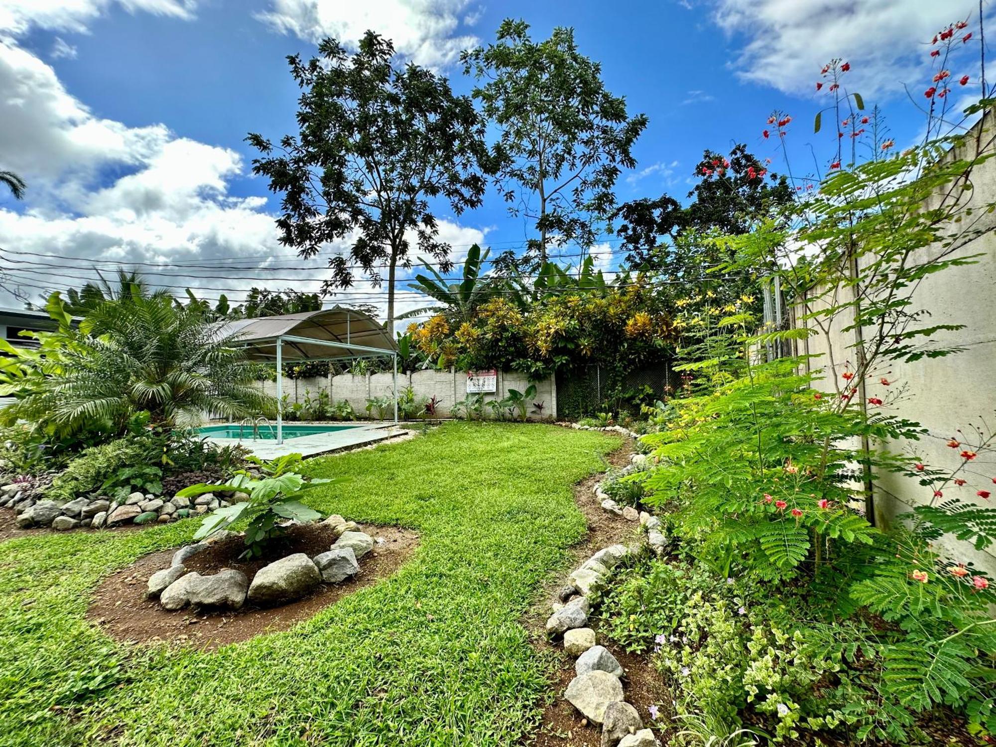 Almendros Eco-Villas La Fortuna Exterior photo