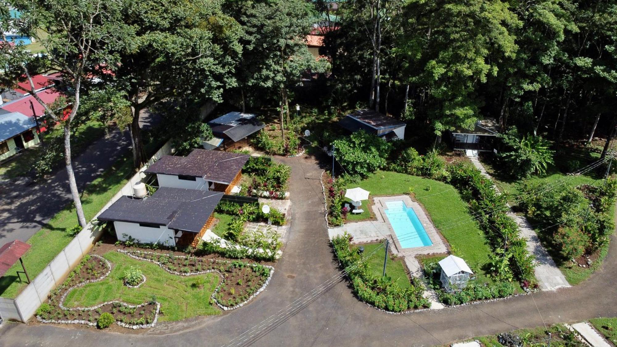 Almendros Eco-Villas La Fortuna Exterior photo