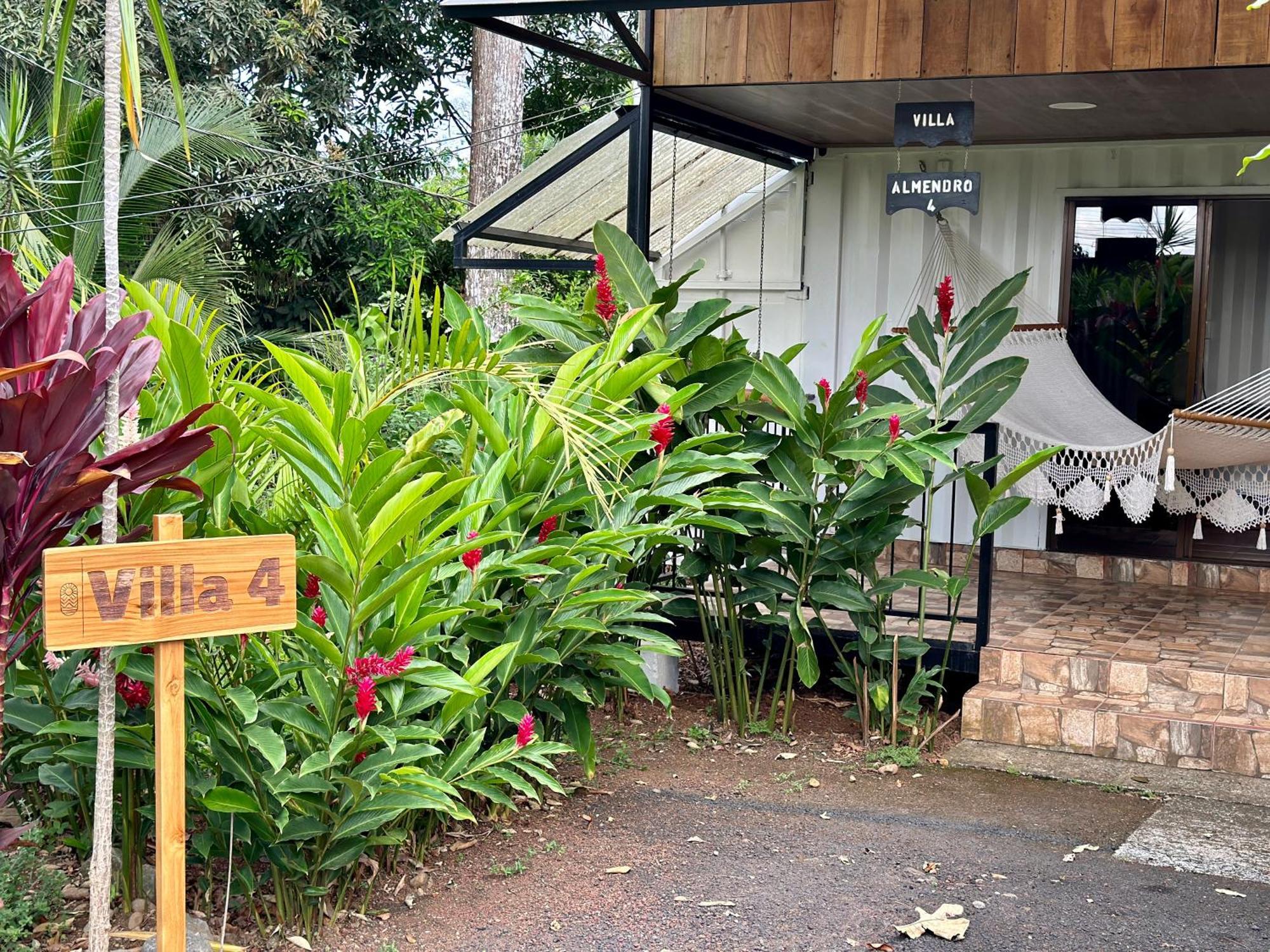 Almendros Eco-Villas La Fortuna Exterior photo