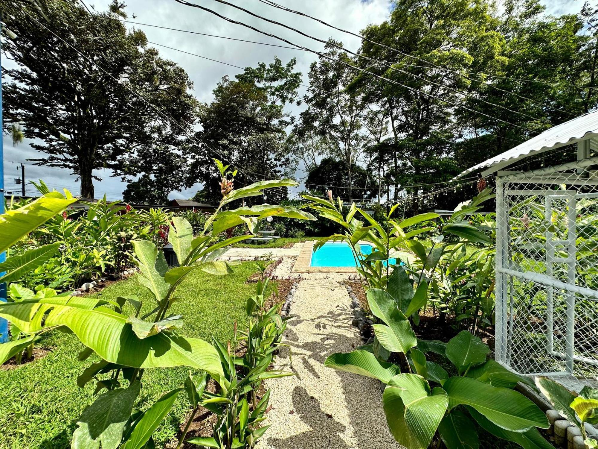 Almendros Eco-Villas La Fortuna Exterior photo